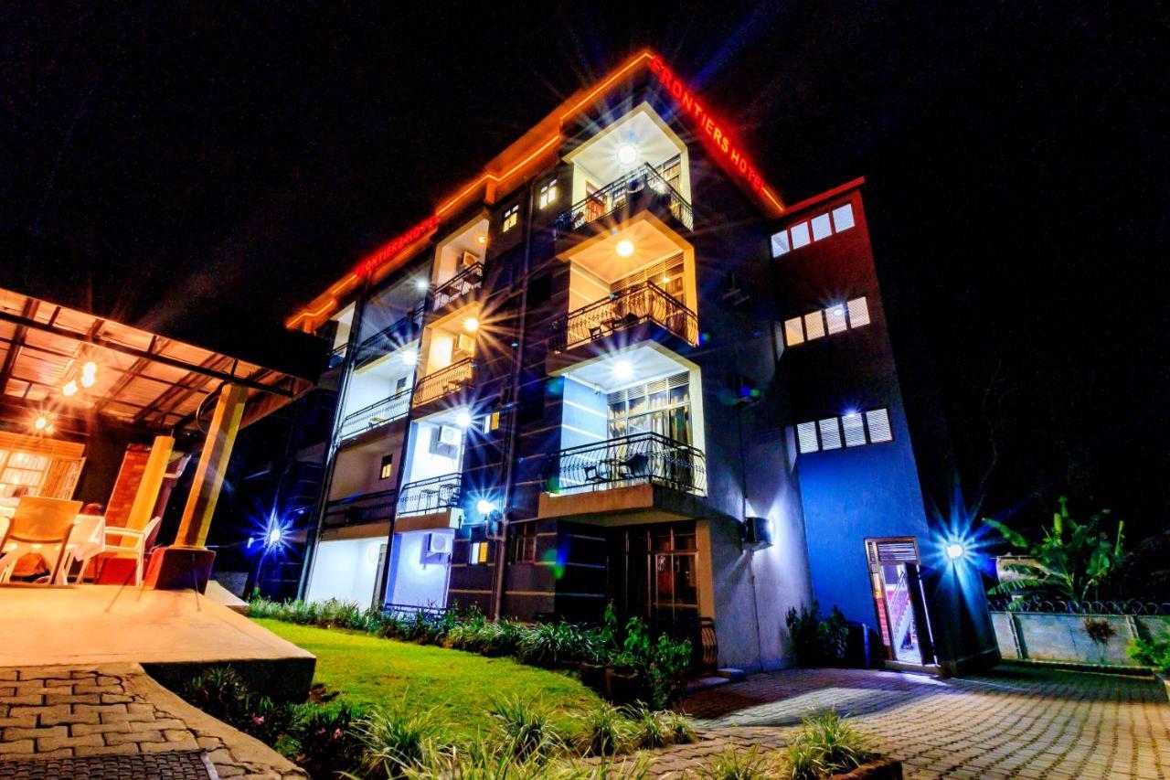 Frontiers Hotel عنتيبي المظهر الخارجي الصورة
