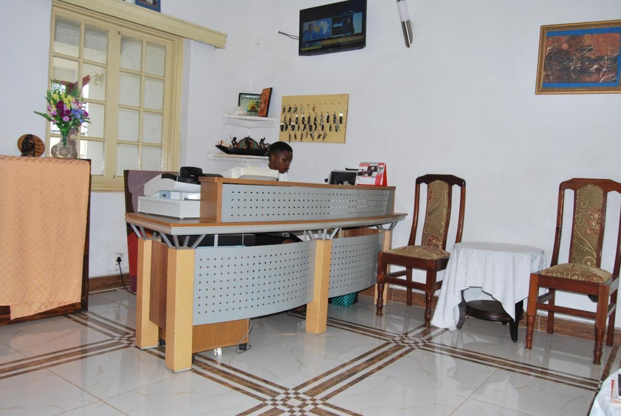 Frontiers Hotel عنتيبي المظهر الخارجي الصورة