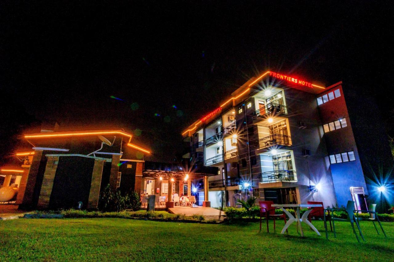 Frontiers Hotel عنتيبي المظهر الخارجي الصورة